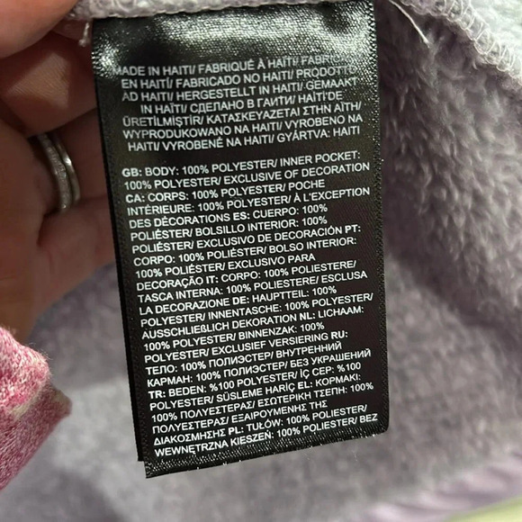 The North Face Osito jacket standard fit,zip front, pockets,cozy warm lavender - Picture 11 of 16